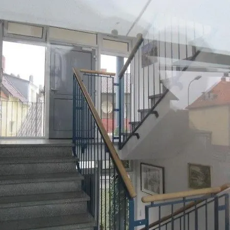 Daire Near Frankfurt Main *