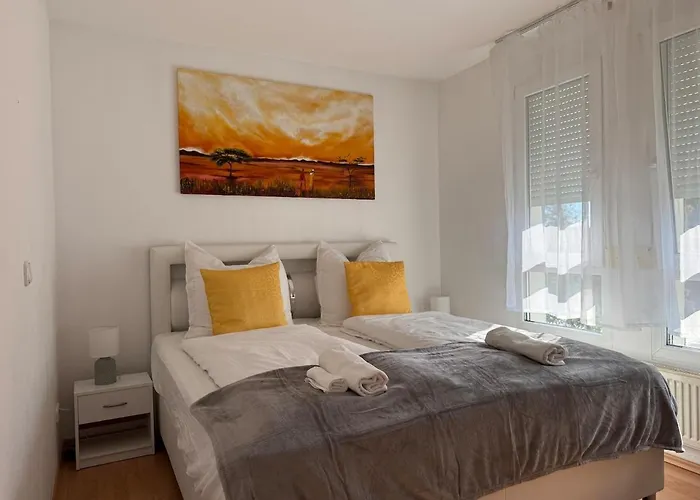 Near Frankfurt Main * Hanau